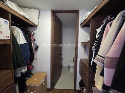Apartamento de 3 alcobas en venta en Medieval San Antonio De Pereira, Rionegro, 84 m² · foto 10 de 19