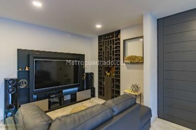 Apartamento de 3 alcobas en venta en Castropol Poblado, Medellín, 150 m² · foto 3 de 20