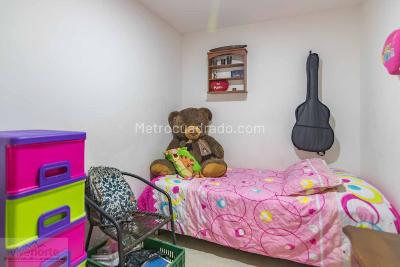 Apartamento de 4 alcobas en venta en Barrio La America Medellin, Medellín, 176 m² · foto 7 de 13
