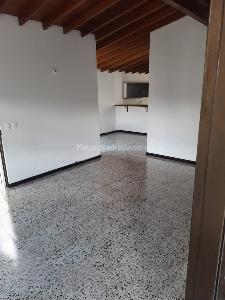 Casa de 4 alcobas en venta en La Castellana Medellin, Medellín, 116 m² · foto 2 de 16