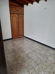 Casa de 4 alcobas en venta en La Castellana Medellin, Medellín, 116 m² · foto 7 de 16