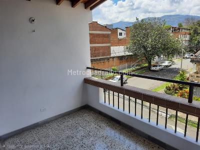 Casa de 4 alcobas en venta en La Castellana Medellin, Medellín, 116 m² · foto 16 de 16