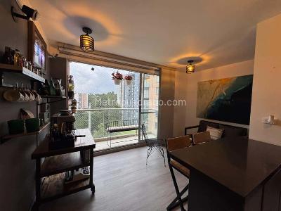 Apartamento de 2 alcobas en venta en Olivar Rionegro, Rionegro, 51 m² · foto 2 de 13