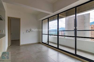 Apartamento de 2 alcobas en venta en Aki Bello, Bello, 61 m² · foto 2 de 13