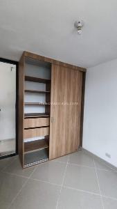 Apartamento de 3 alcobas en venta en Entre Palmas San Diego Medellin, Medellín, 74 m² · foto 3 de 18