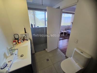 Apartamento de 2 alcobas en venta en El Poblado Sector El Tesoro Medellin, Medellín, 84 m² · foto 8 de 9