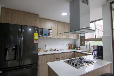 Apartamento de 3 alcobas en venta en Paris Sabaneta, Sabaneta, 85 m² · foto 4 de 20