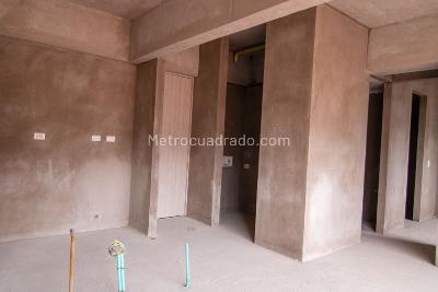 Apartamento de 2 alcobas en venta en Aki Bello, Bello, 61 m² · foto 2 de 7