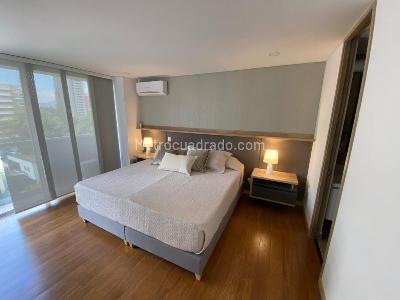 Apartamento de 1 alcoba en venta en Poblado El Campestre Medellin, Medellín, 64 m² · foto 9 de 11