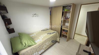 Apartamento de 3 alcobas en venta en Amazonia Ensenada Bello, Bello, 72 m² · foto 6 de 17