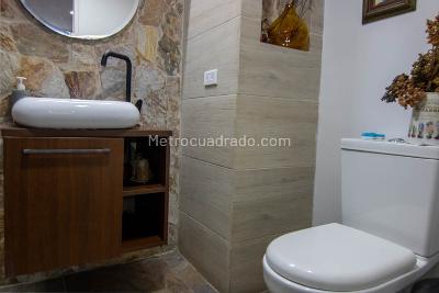 Apartamento de 4 alcobas en venta en Poblado La Frontera Medellin, Medellín, 226 m² · foto 6 de 20