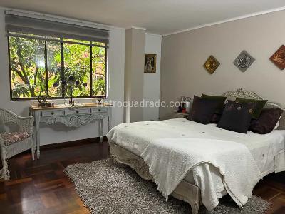 Apartamento de 4 alcobas en venta en Poblado La Frontera Medellin, Medellín, 226 m² · foto 11 de 20