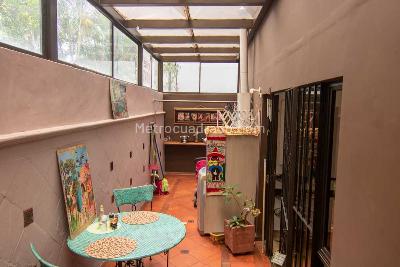 Apartamento de 4 alcobas en venta en Poblado La Frontera Medellin, Medellín, 226 m² · foto 17 de 20