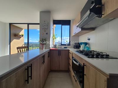 Apartamento de 2 alcobas en venta en Medieval Rionegro, Rionegro, 60 m² · foto 2 de 16