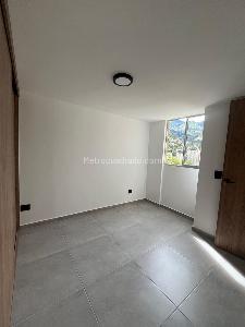 Apartamento de 2 alcobas en venta en El Bosque Bello, Bello, 55 m² · foto 6 de 14