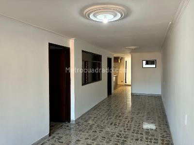 Casa de 3 alcobas en venta en La Gran Avenida Bello, Bello, 100 m² · foto 3 de 15