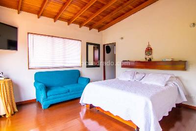 Casa de 5 alcobas en venta en Vereda La Lana San Pedro De Los Milagros, Rionegro, 440 m² · foto 3 de 20