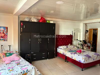 Casa de 3 alcobas en venta en Niquia Parte Media Bello, Bello, 127 m² · foto 6 de 11