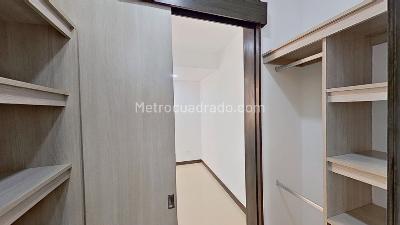Apartamento de 3 alcobas en venta en Hacienda Niquia Bello, Bello, 71 m² · foto 4 de 15
