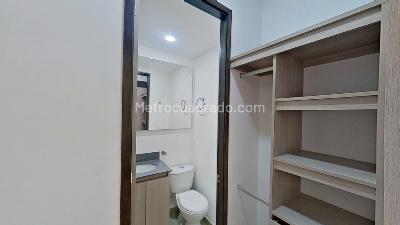 Apartamento de 3 alcobas en venta en Hacienda Niquia Bello, Bello, 71 m² · foto 5 de 15