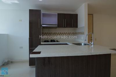 Apartamento de 3 alcobas en venta en Maderos Del Campo Sabaneta, Sabaneta, 77 m² · foto 4 de 13