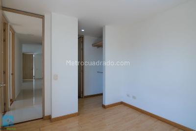 Apartamento de 3 alcobas en venta en Maderos Del Campo Sabaneta, Sabaneta, 77 m² · foto 8 de 13
