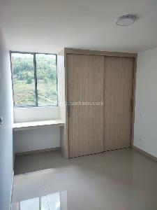 Apartamento de 3 alcobas en venta en Amazonia Camino Del Viento, Bello, 56 m² · foto 8 de 12