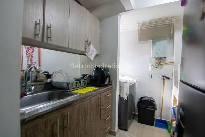 Apartamento de 2 alcobas en venta en Torre Navarra Bello, Bello, 58 m² · foto 3 de 14