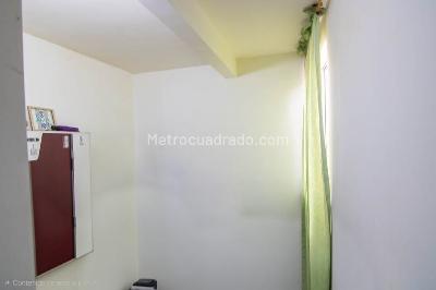 Apartamento de 2 alcobas en venta en Torre Navarra Bello, Bello, 58 m² · foto 9 de 14