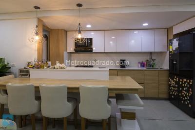 Apartamento de 4 alcobas en venta en Oceana Ciudad Fabricato Bello, Bello, 96 m² · foto 3 de 13