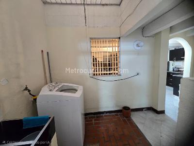 Casa de 3 alcobas en venta en Cerro De Oro Robledo Medellin, Medellín, 62 m² · foto 11 de 13
