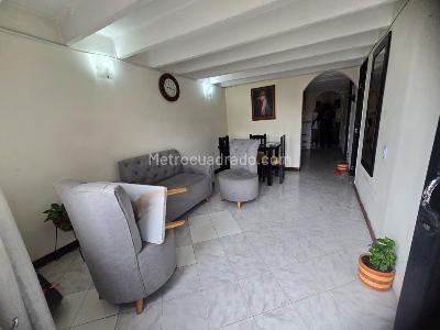 Casa de 3 alcobas en venta en Cerro De Oro Robledo Medellin, Medellín, 62 m² · foto 3 de 13