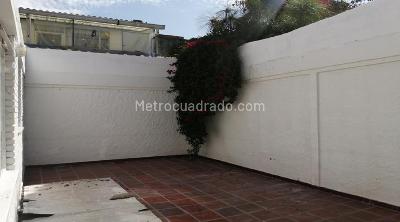 Casa de 5 alcobas en arriendo en La Esmeralda, Bogotá, 230 m² · foto 10 de 20