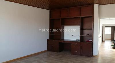 Casa de 5 alcobas en arriendo en La Esmeralda, Bogotá, 230 m² · foto 12 de 20