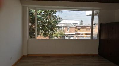 Casa de 5 alcobas en arriendo en La Esmeralda, Bogotá, 230 m² · foto 15 de 20