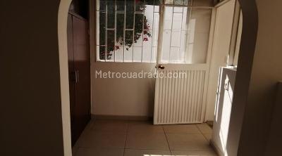 Casa de 5 alcobas en arriendo en La Esmeralda, Bogotá, 230 m² · foto 9 de 20