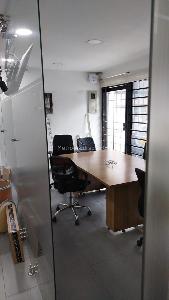 Oficina en Arriendo, LA CASTELLANA MASTER CENTER, Bogotá D.C.