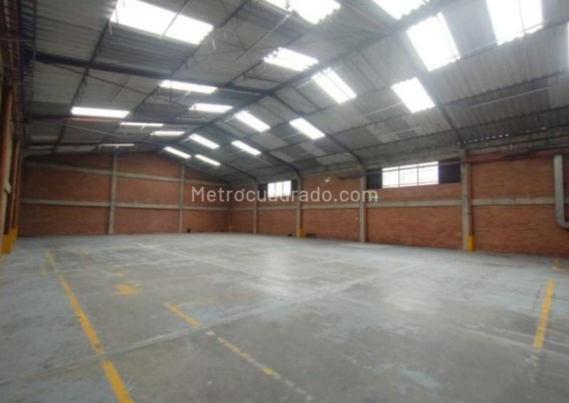 Bodega en Arriendo, SAN CAYETANO, Bogotá D.C. - Más