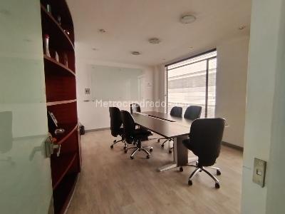Office for rent in REFUGIO DEL CHICO, Bogotá