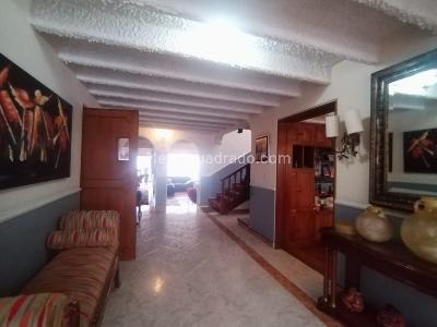 Casa en venta en Santa Barbara Central, Bogotá · foto 8 de 20