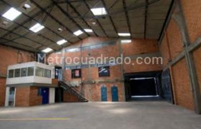 Warehouse for rent in EL TOBERIN, Bogotá
