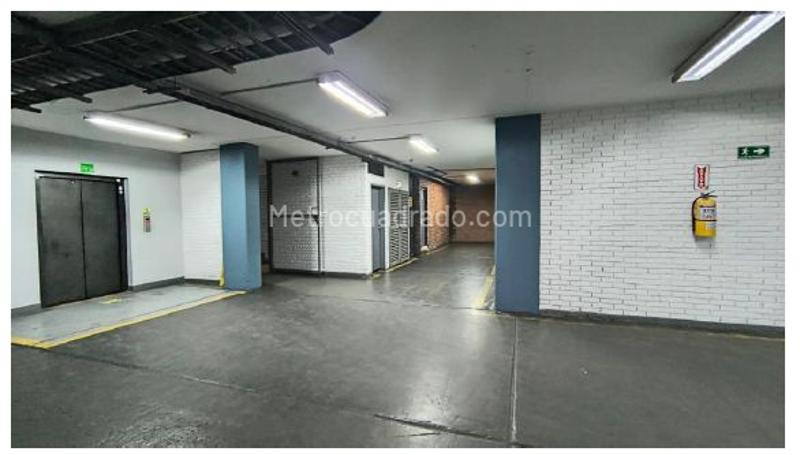 Edificio de Oficinas en Venta, MONTEVIDEO, Bogotá D.C. - Más