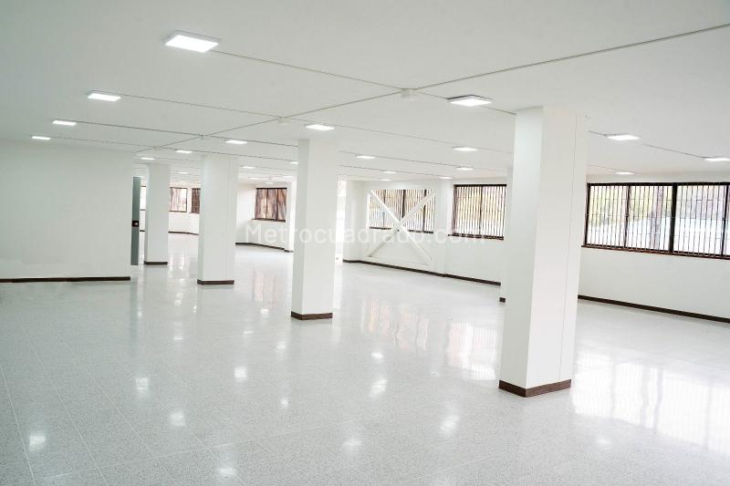 Edificio de Oficinas en Arriendo, LA ESPERANZA MODELIA, Bogotá D.C. - Widok 3
