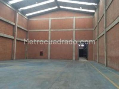 Warehouse for rent in MONTEVIDEO, Bogotá