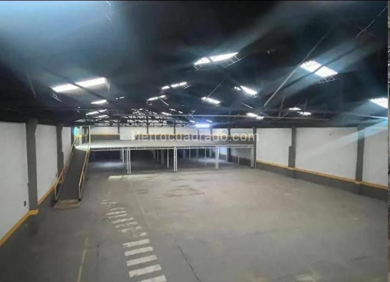 Bodega en Arriendo, PRIMAVERA NORTE, Bogotá D.C. - Más