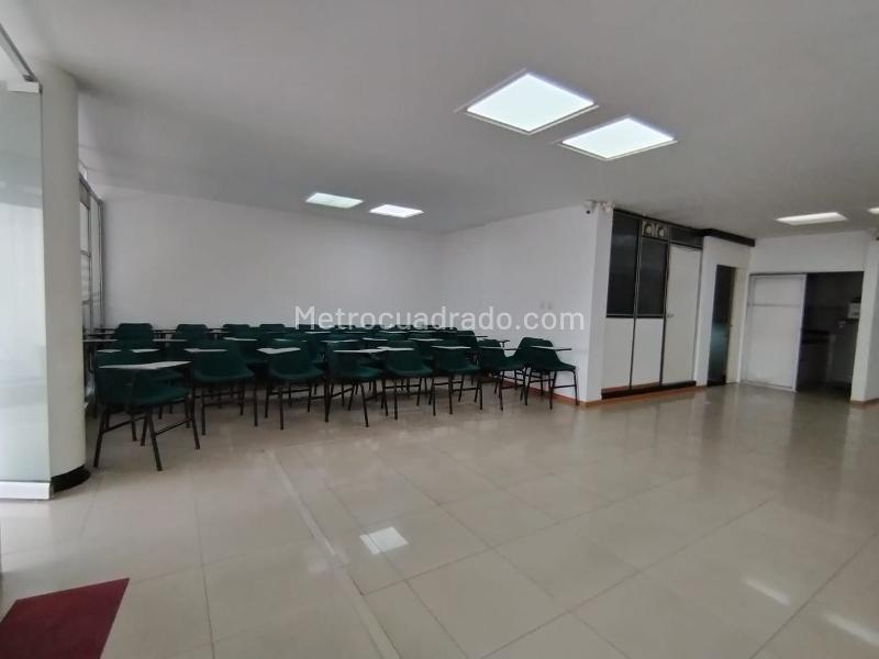 Oficina en Venta, CENTRO LAS NIEVES, Bogotá D.C. - Más