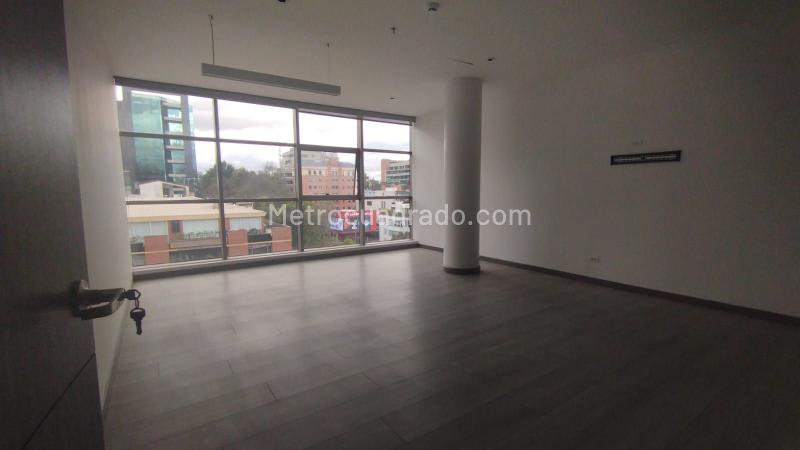Oficina en Arriendo, CHICO, Bogotá D.C. - Más