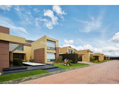 Casa de 4 alcobas en venta en Kalamary, Chía, 440 m² · foto 20 de 20