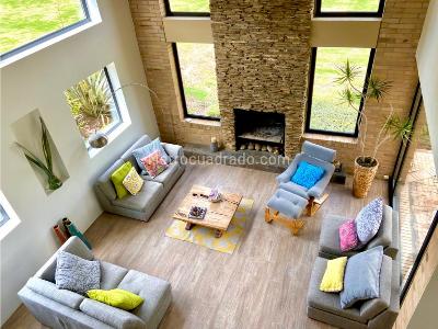 Casa de 5 alcobas en venta en Sindamanoy, Chía, 600 m² · foto 3 de 20