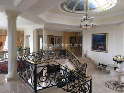 Casa de 4 alcobas en venta en Sindamanoy, Chía, 1000 m² · foto 4 de 20